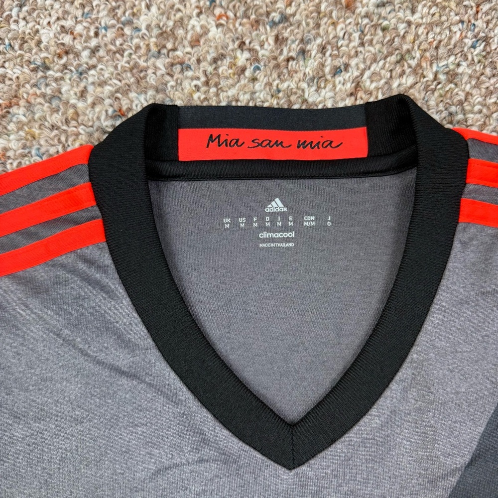 FC Bayern Munich Men’s Adidas 2016/17 Away Football Kit EUC Soccer Jersey size M - Picture 7 of 12